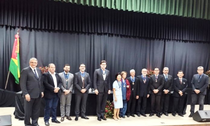 L. Pinheiro/ L. Pinheiro/JR