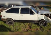 Homens são presos após se envolverem em acidente com carro furtado em Presidente Venceslau