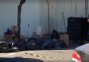 Açougueiro indica local e polícia encontra em bueiro parte da perna de mulher esquartejada