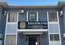Jovem estaciona moto para responder mensagens no celular e sofre tentativa de assalto em Presidente Prudente