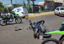Motociclista fica ferido ao bater em ambulância que prestava socorro em Tupã